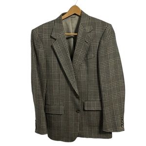 Vintage Kilgour, French & Stanbury Wool Plaid Sport Coat. Size 40R.